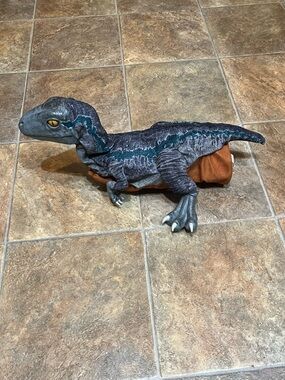 Jurassic World Park Real FX Baby Blue Dinosaur Animatronic Hand Puppet Toy WORKS